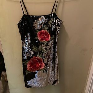 Sparkly sequin short dress